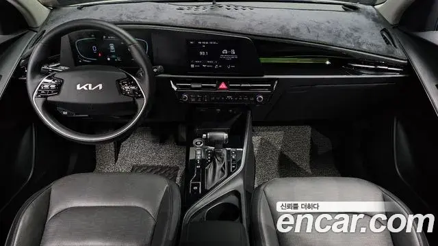 Kia Niro 2022 — Фото 7/20