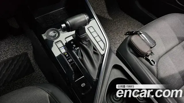 Kia Niro 2022 — Фото 9/20