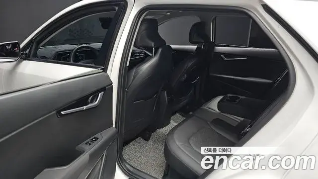 Kia Niro 2022 — Фото 12/20