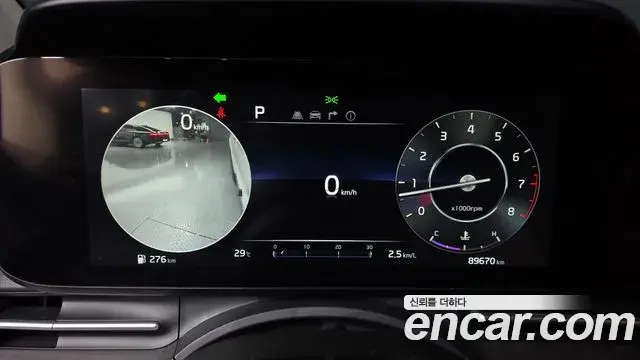 Kia Carnival 2021 — ფოტო 28/34