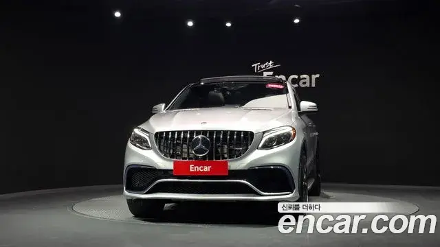 Mercedes-Benz GLE-Class 2019 — Şəkil 1/34