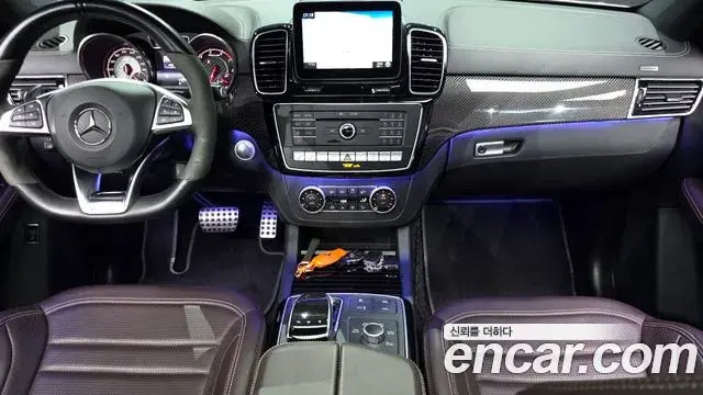 Mercedes-Benz GLE-Class 2019 — Şəkil 13/34
