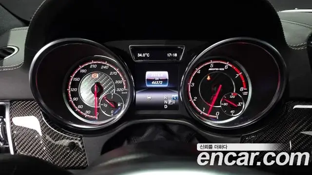 Mercedes-Benz GLE-Class 2019 — Şəkil 21/34