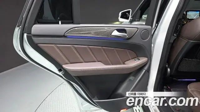 Mercedes-Benz GLE-Class 2019 — Şəkil 9/34