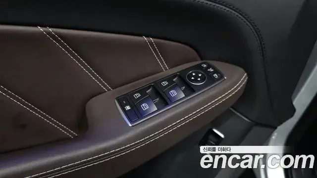 Mercedes-Benz GLE-Class 2019 — Şəkil 23/34