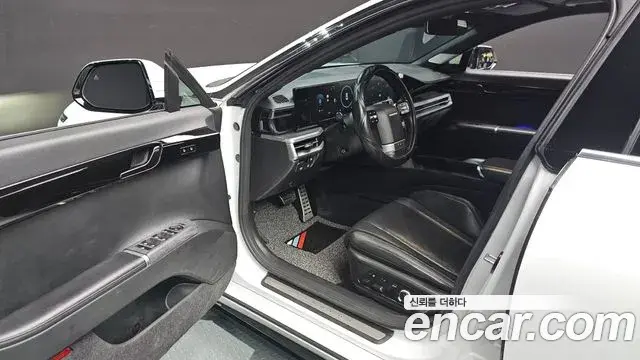 Hyundai Grandeur 2023 — Фото 10/20