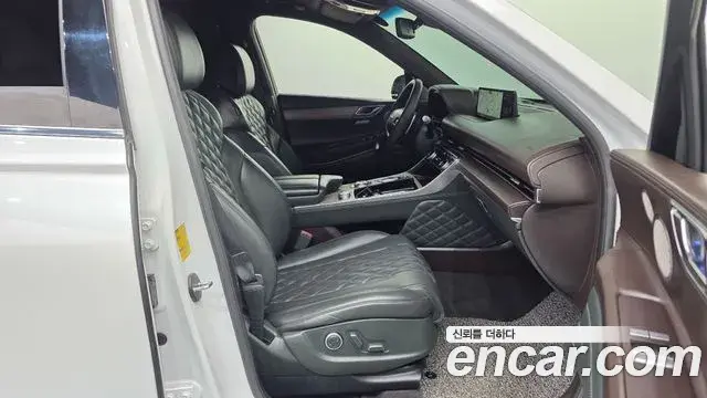 Genesis GV80 2021 — ფოტო 15/20