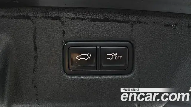 Kia Carnival 2020 — ფოტო 3/35
