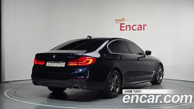 BMW 5 Series 2019 — Фото 1/20