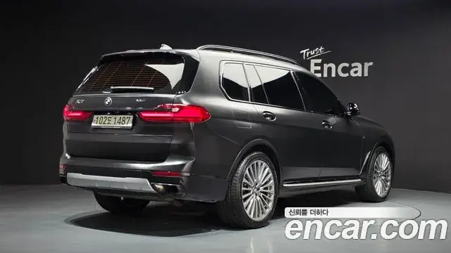 BMW X7 2020 — ფოტო 7/41