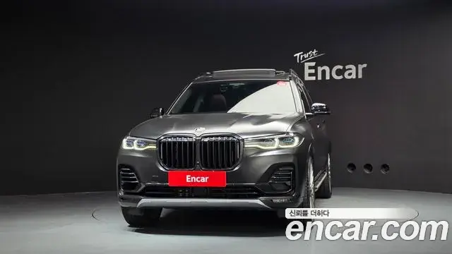 BMW X7 2020 — ფოტო 17/41