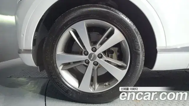 Genesis GV80 2020 — Photo 8/30