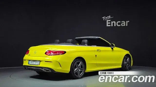 Mercedes-Benz C-Class 2020 — Photo 2/20