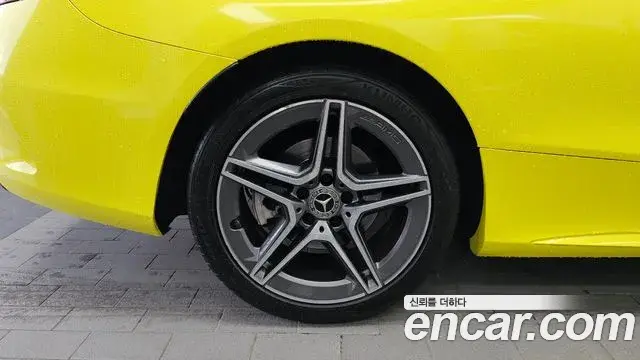 Mercedes-Benz C-Class 2020 — Photo 16/20