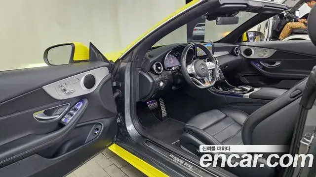 Mercedes-Benz C-Class 2020 — Photo 19/20
