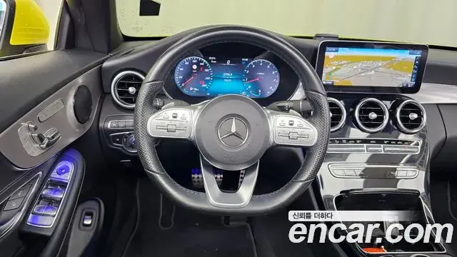Mercedes-Benz C-Class 2020 — Photo 9/20