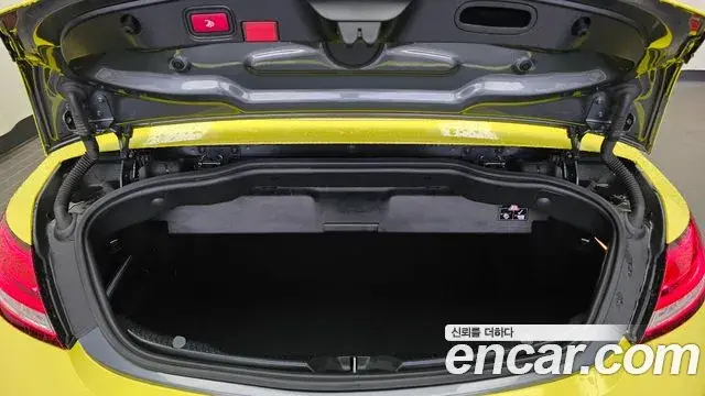 Mercedes-Benz C-Class 2020 — Photo 18/20
