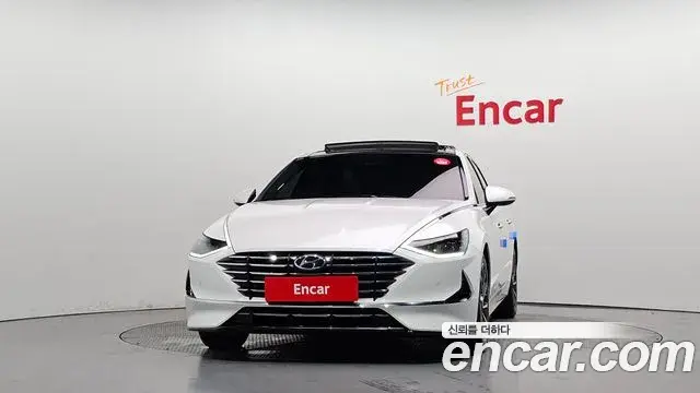 Hyundai Sonata 2019 — Фото 3/20