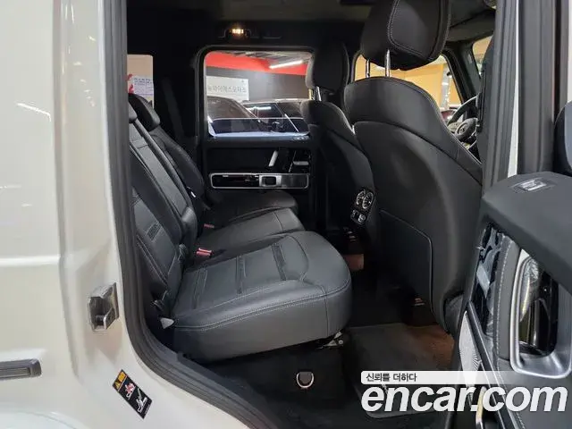 Mercedes-Benz G-Class 2021 — ფოტო 19/20