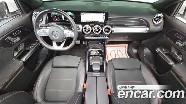Mercedes-Benz GLB-Class 2021 — Фото 7/20