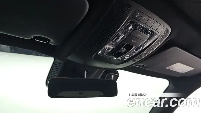 Mercedes-Benz GLB-Class 2021 — Фото 18/20