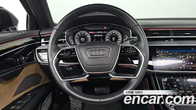 Audi A8 2021 — Фото 13/20