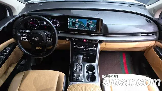 Kia Carnival 2021 — Фото 7/20