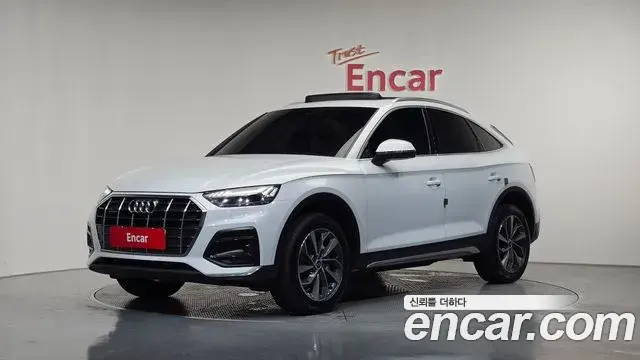 Audi Q5 2023 — Фото 1/20
