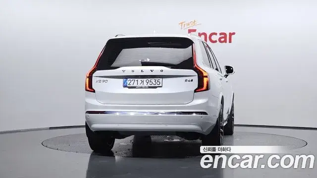 Volvo XC90 2025 — Фото 4/20