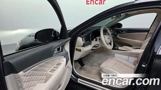 Genesis G70 2018 — ფოტო 28/34