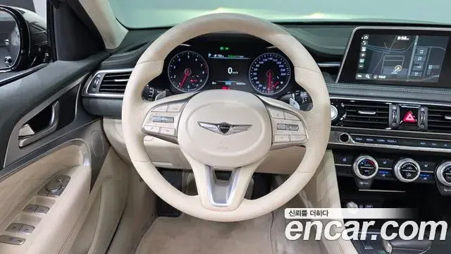 Genesis G70 2018 — ფოტო 16/34
