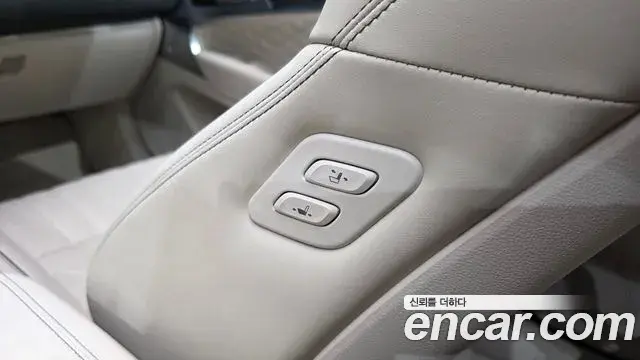Genesis G70 2018 — ფოტო 6/34