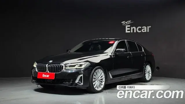 BMW 5 Series 2023 — Фото 1/20