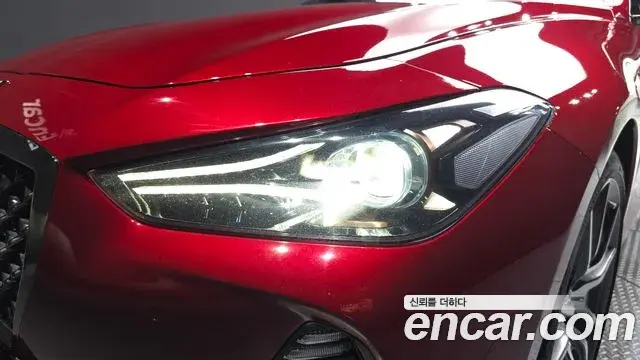 Genesis G70 2018 — Photo 28/33