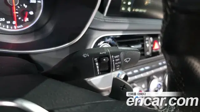 Genesis G70 2018 — Photo 6/33
