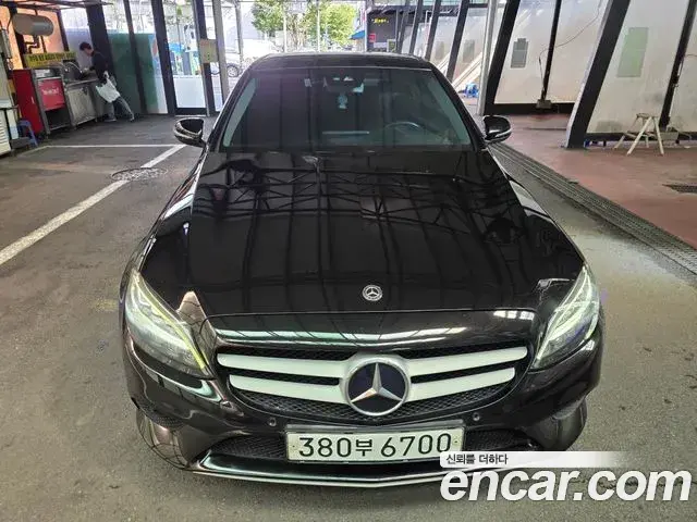 Mercedes-Benz C-Class 2019 — Фото 2/18