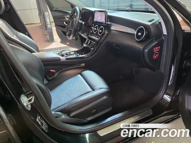 Mercedes-Benz C-Class 2019 — Фото 11/18