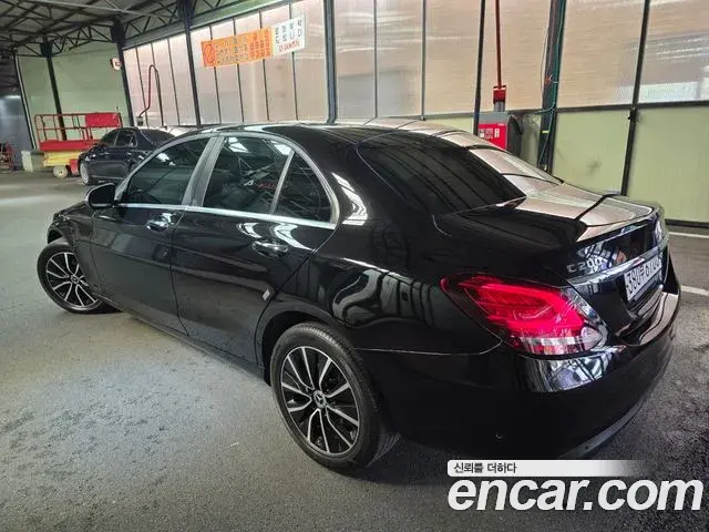 Mercedes-Benz C-Class 2019 — Фото 18/18