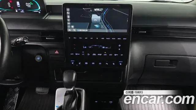 Hyundai Staria 2024 — Фото 16/20