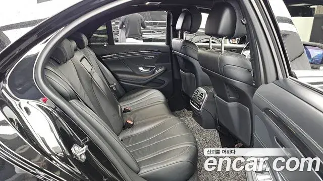 Mercedes-Benz S-Class 2020 — Фото 12/20