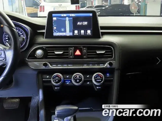 Genesis G70 2018 — Şəkil 8/20