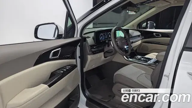 Kia Carnival 2023 — Фото 10/20