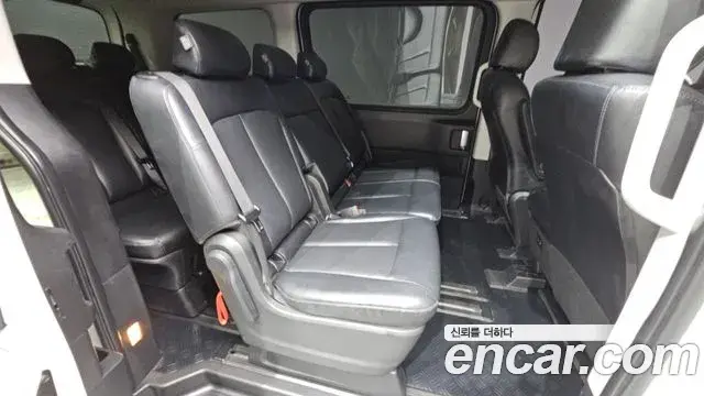 Hyundai Staria 2022 — Фото 11/20