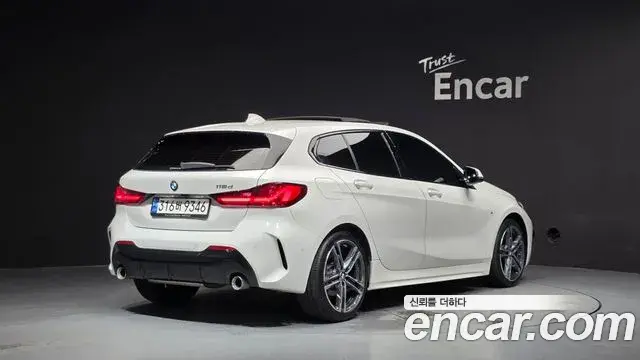 BMW 1 Series 2021 — Фото 2/20