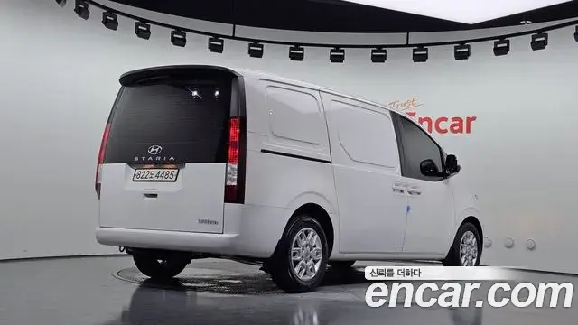 Hyundai Staria 2022 — Фото 2/20