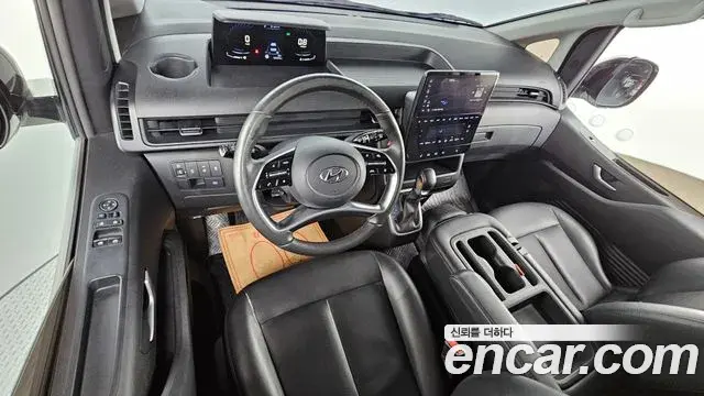 Hyundai Staria 2022 — Фото 7/20