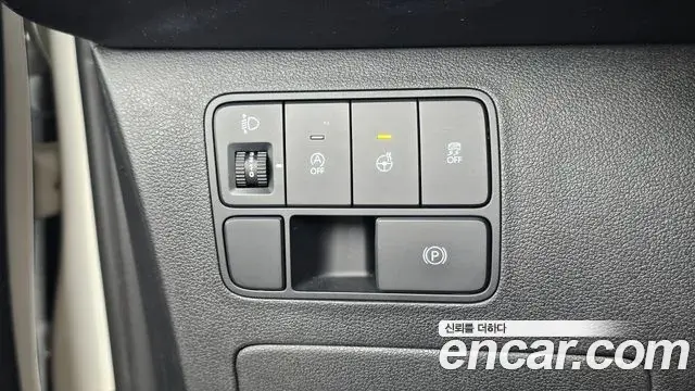 Hyundai Staria 2022 — Фото 15/20