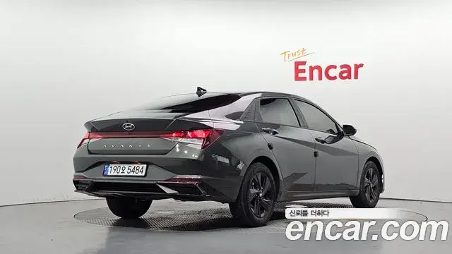 Hyundai Avante 2022 — Фото 2/20