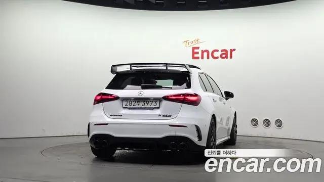 Mercedes-Benz A-Class 2025 — Фото 4/20