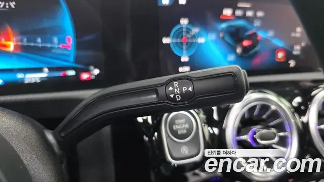 Mercedes-Benz A-Class 2025 — Фото 9/20